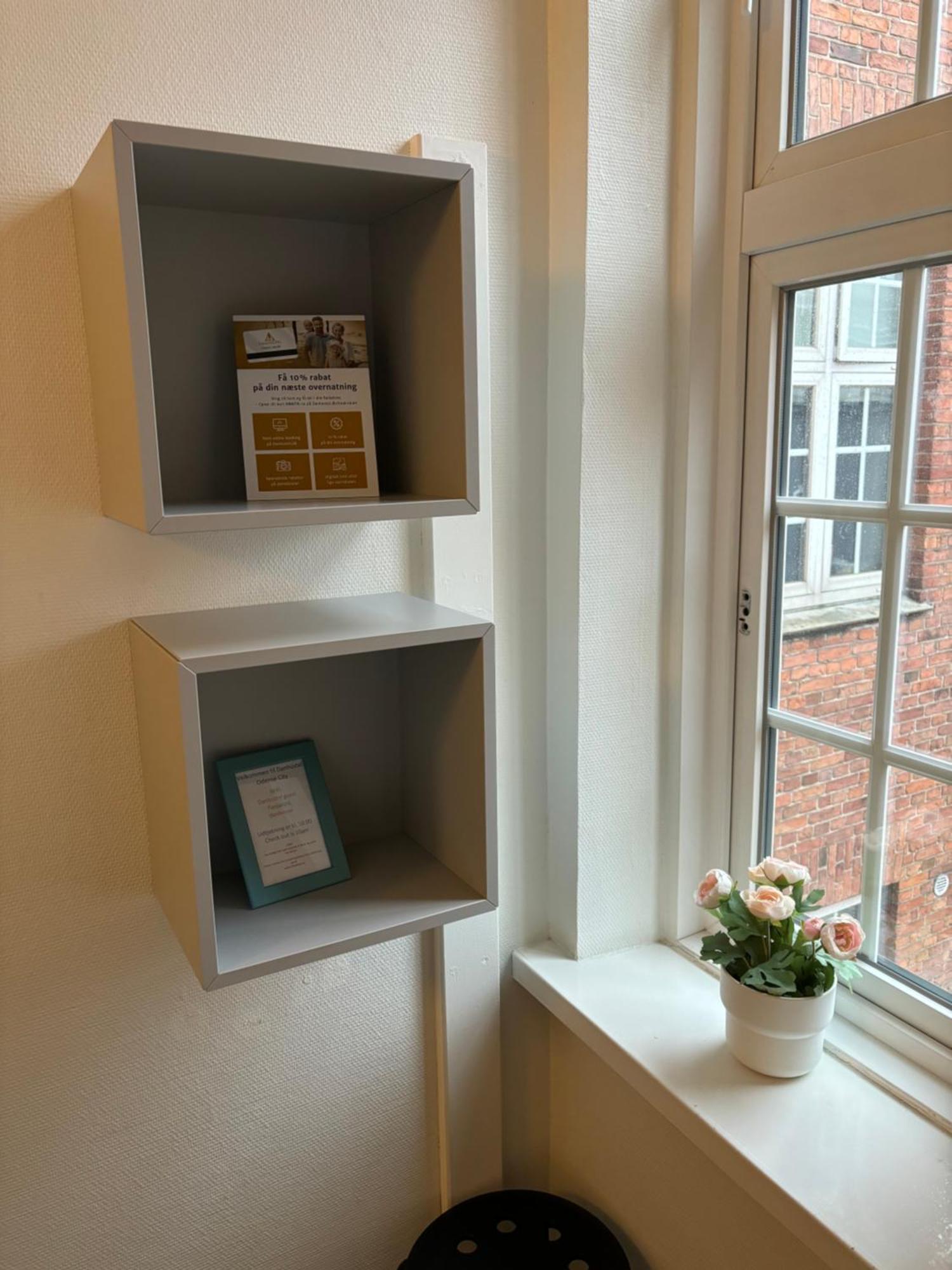 Danhostel Odense City Luaran gambar The window at 221B Baker Street