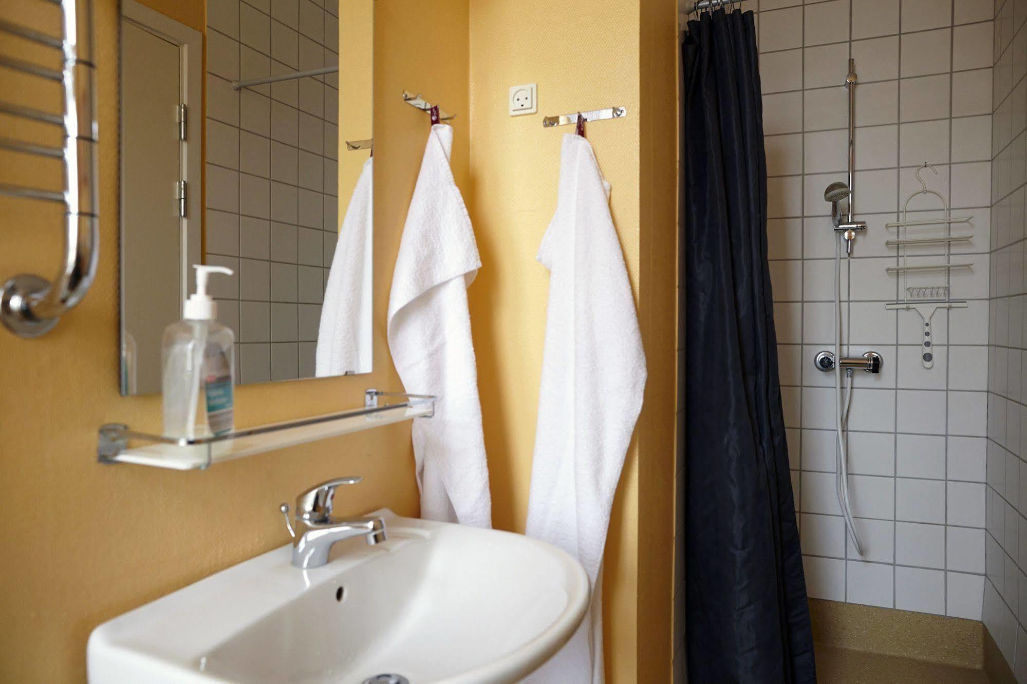Danhostel Odense City Luaran gambar Bathroom