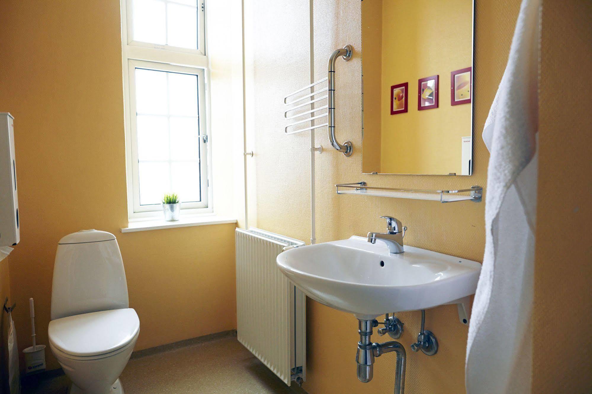 Danhostel Odense City Luaran gambar Bathroom