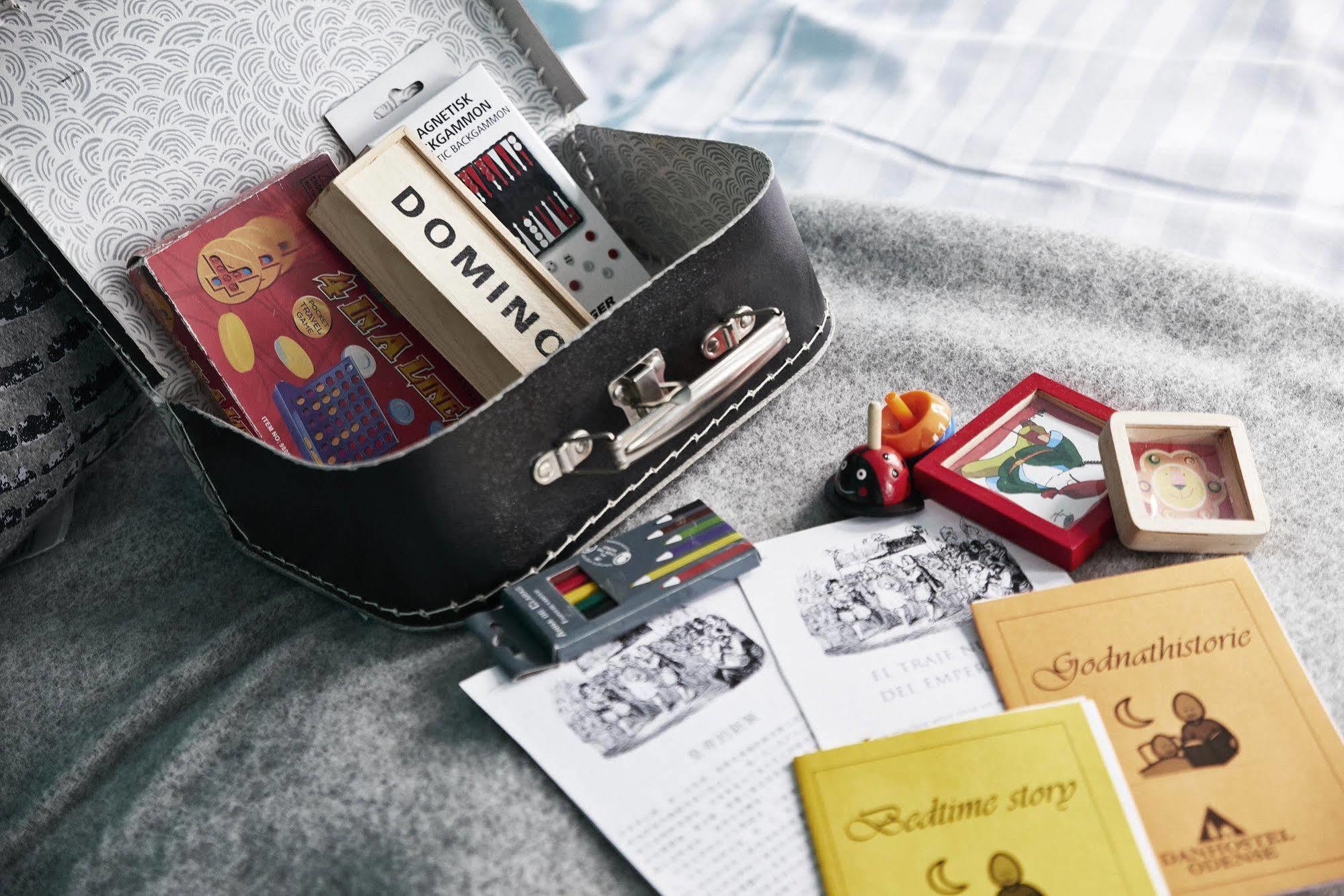 Danhostel Odense City Luaran gambar A typical school bag